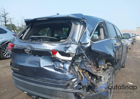 2017 Toyota Highlander Le Plus from USA, damaged, VIN 5TDBZRFH7HS360925